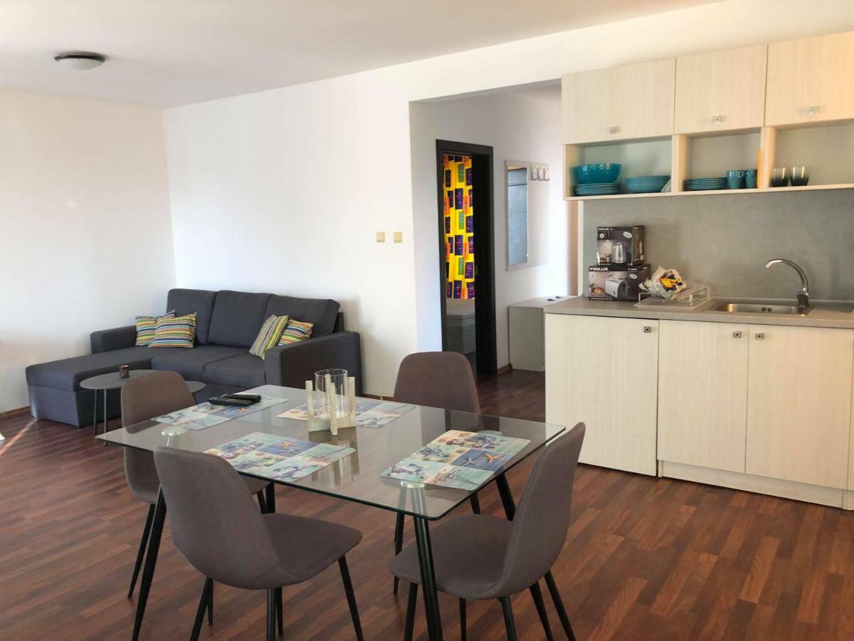 Apartment Sea La Vie 2 Sozopol Bagian luar foto