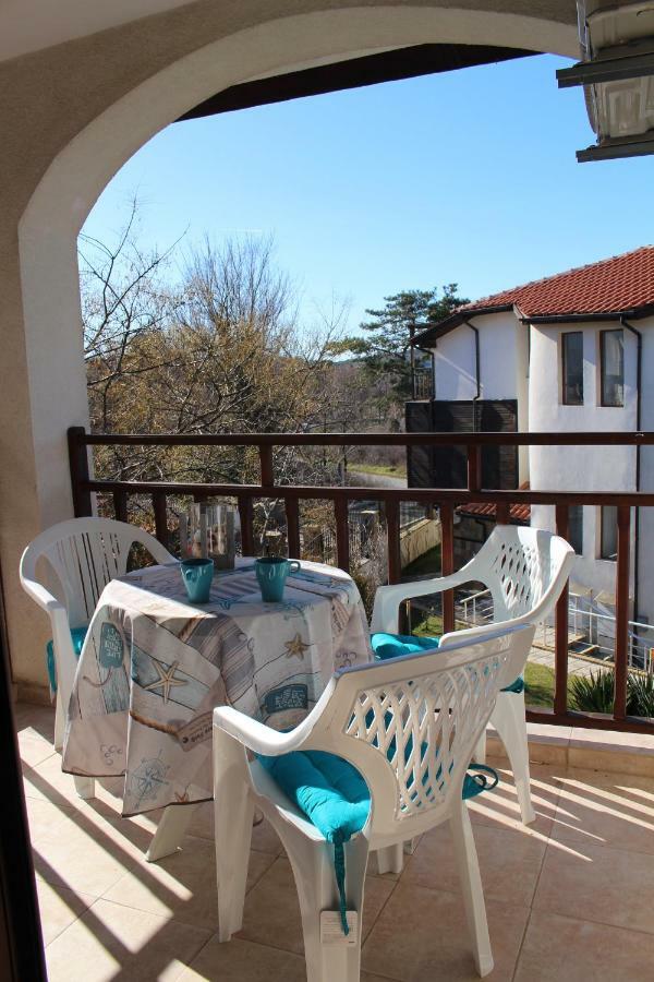Apartment Sea La Vie 2 Sozopol Bagian luar foto