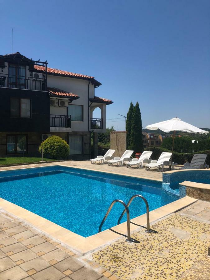 Apartment Sea La Vie 2 Sozopol Bagian luar foto